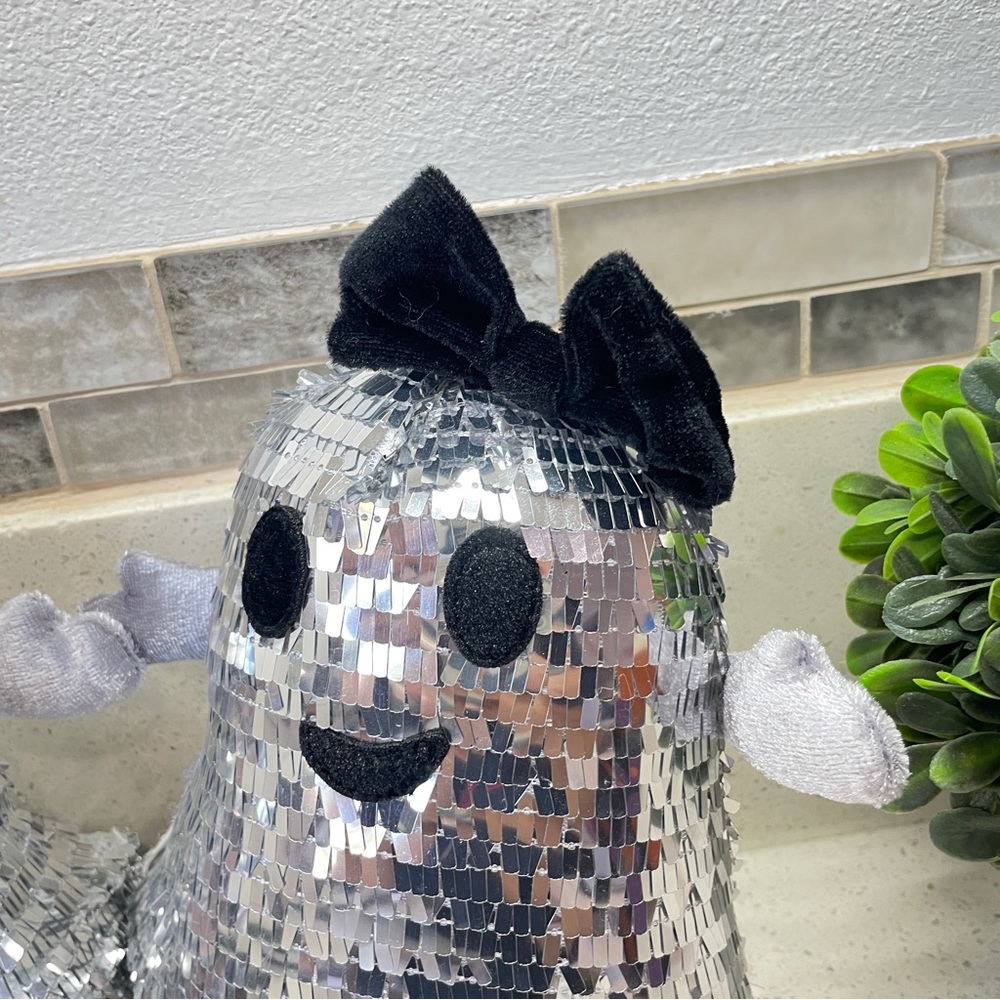 NEW Christian Siriano Silver Sequin Ghost Plush Set Holding Hands NWT - Picture 3 of 4